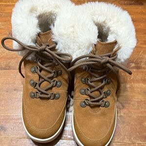 Koolaburra by Ugg Tynlee Chestnut Fur-Lined Lace Up Boots
